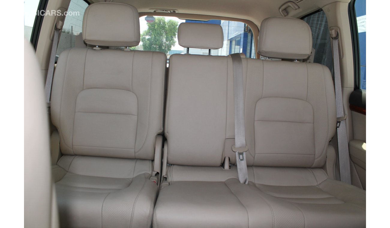 تويوتا لاند كروزر 4.0L GXR V6 2014 MODEL