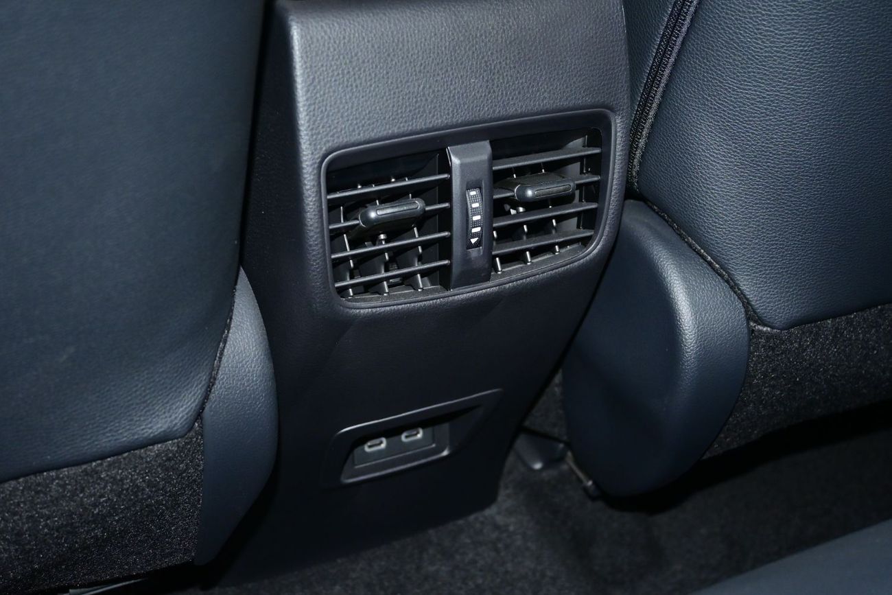 Toyota Frontlander Toyota Frontlander Luxury Plus 2.0L Hybrid, Model 2025, Color White