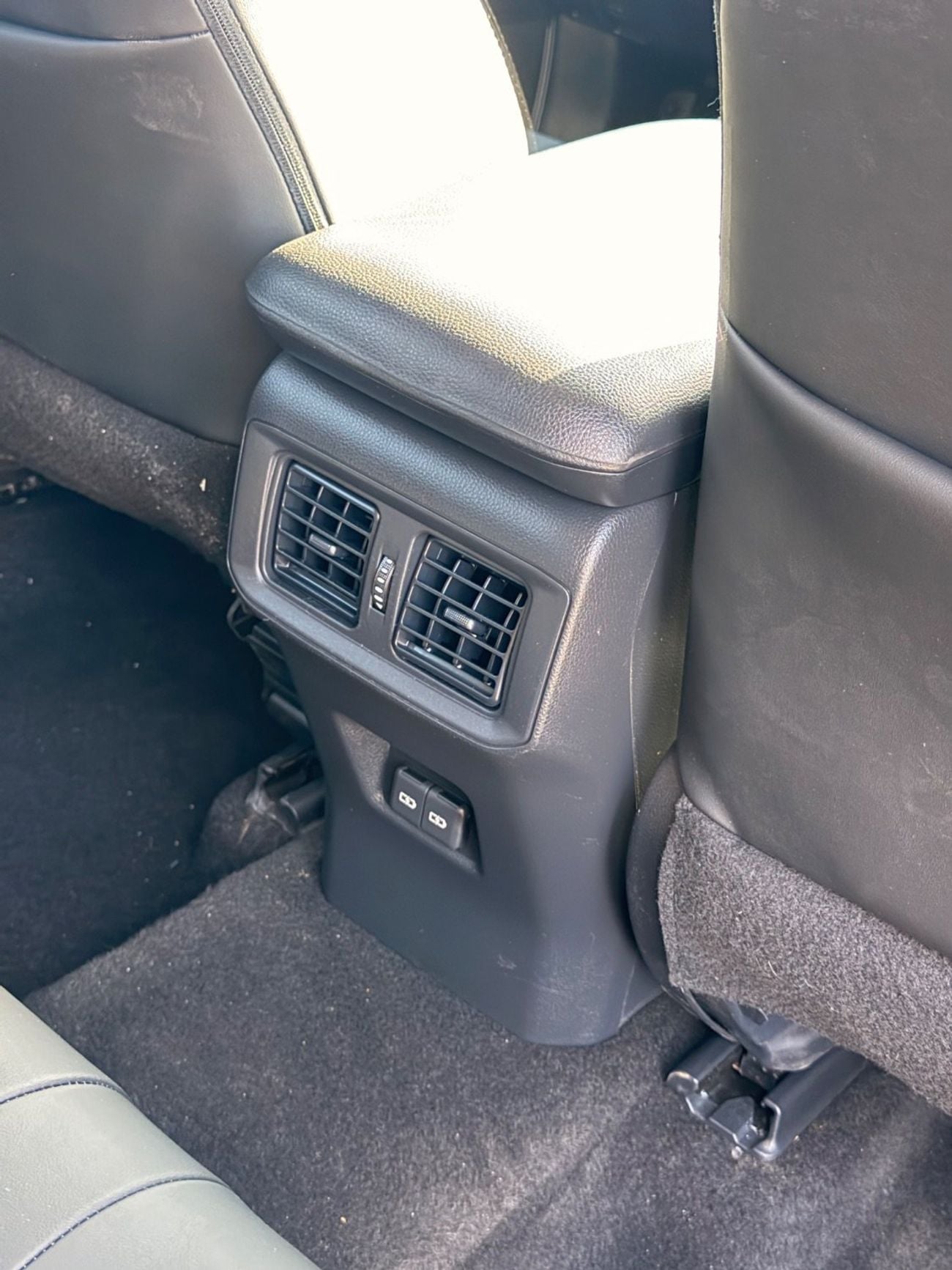 Toyota RAV4 XLE full option