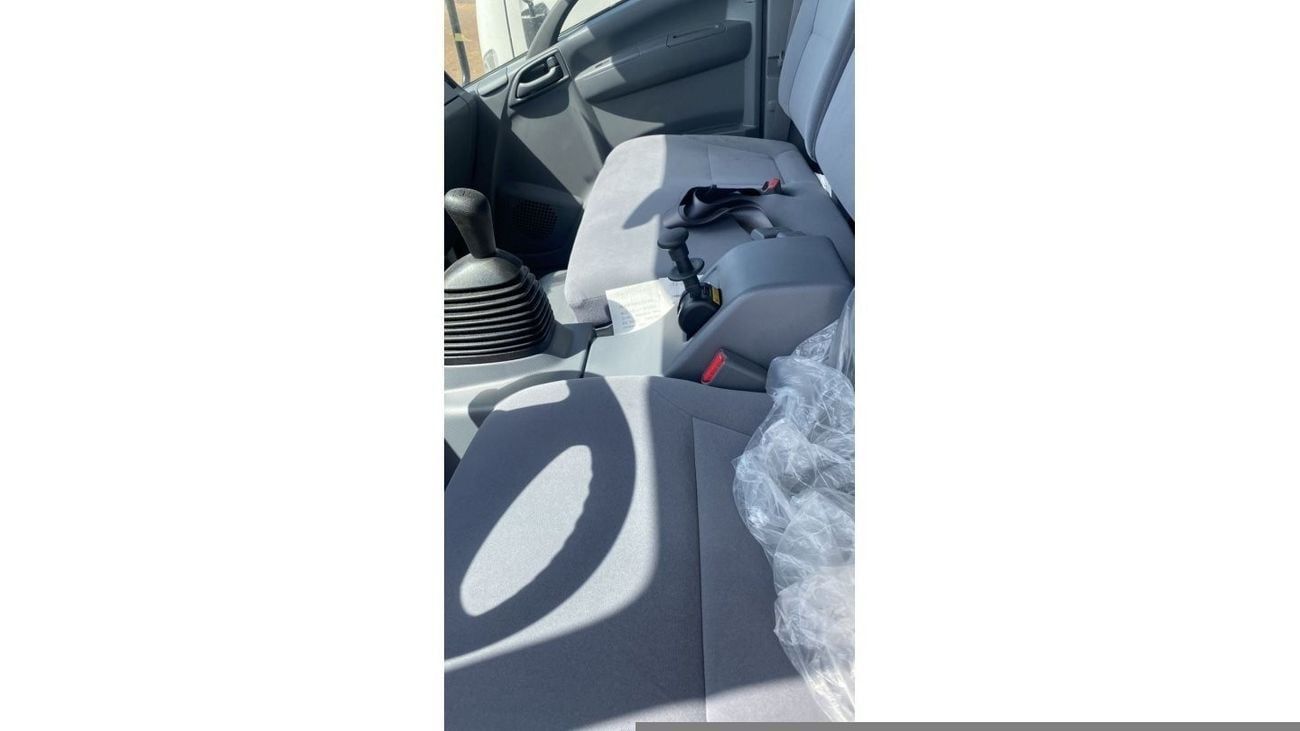 إيسوزو NQR NQR 90L CHASSIS 6.6 tons A/C CL 5200cc