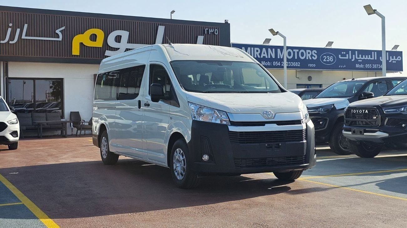 Toyota Hiace DX Toyota Hiace 2.8L DIESEL MANUAL13 SEATER PASSENGER HIGH ROOF