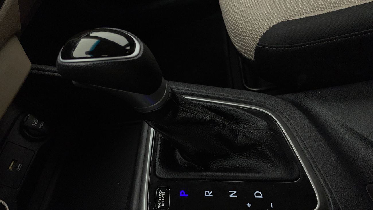 هيونداي أكسنت SMART 1.6 | بدون دفعة مقدمة | اختبار القيادة في المنزل