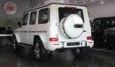 Mercedes-Benz G 500 / GCC Specifications / Warranty