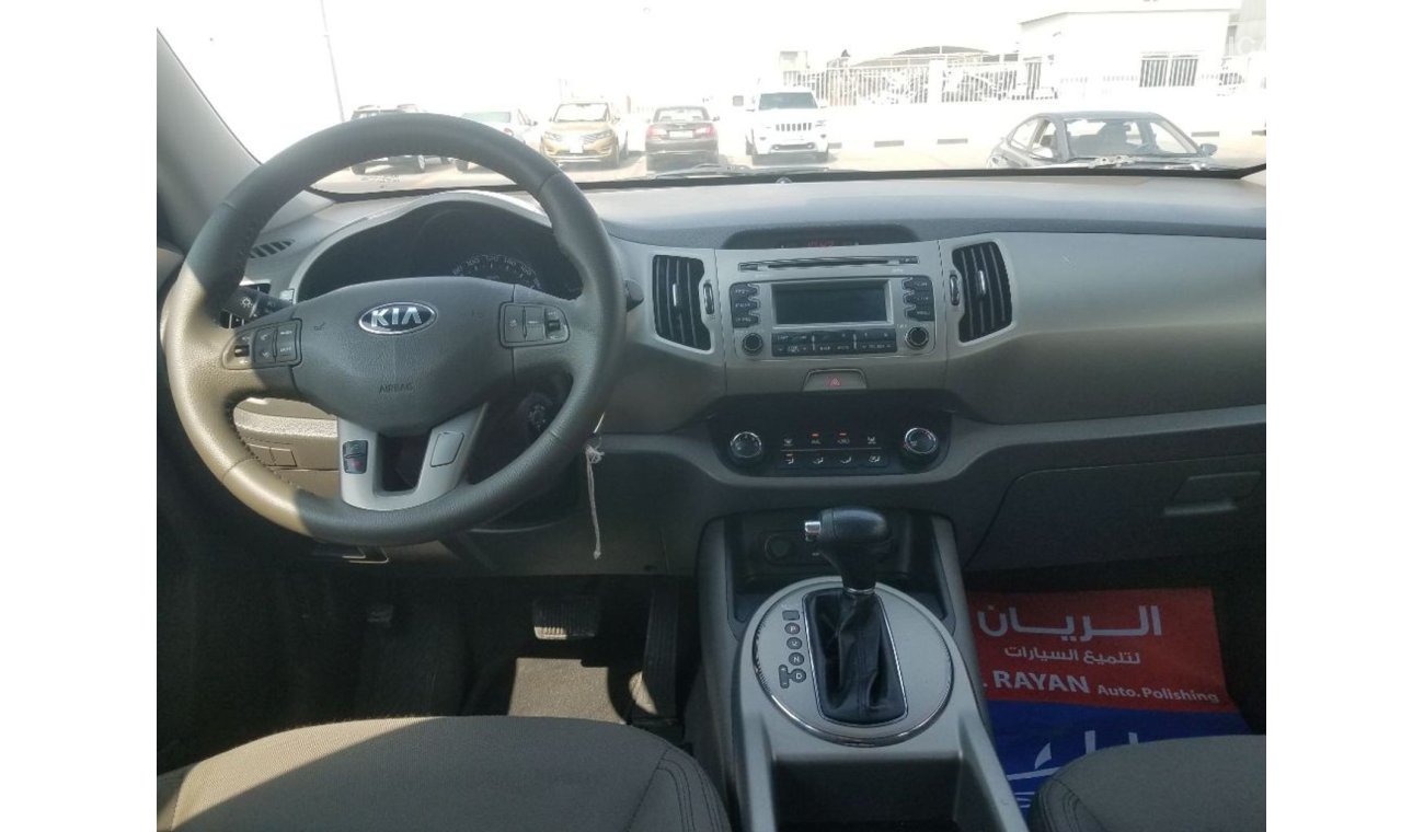 Kia Sportage 2015 for sale Car is Mileage is around km Transmission is Located in Amman and is for T