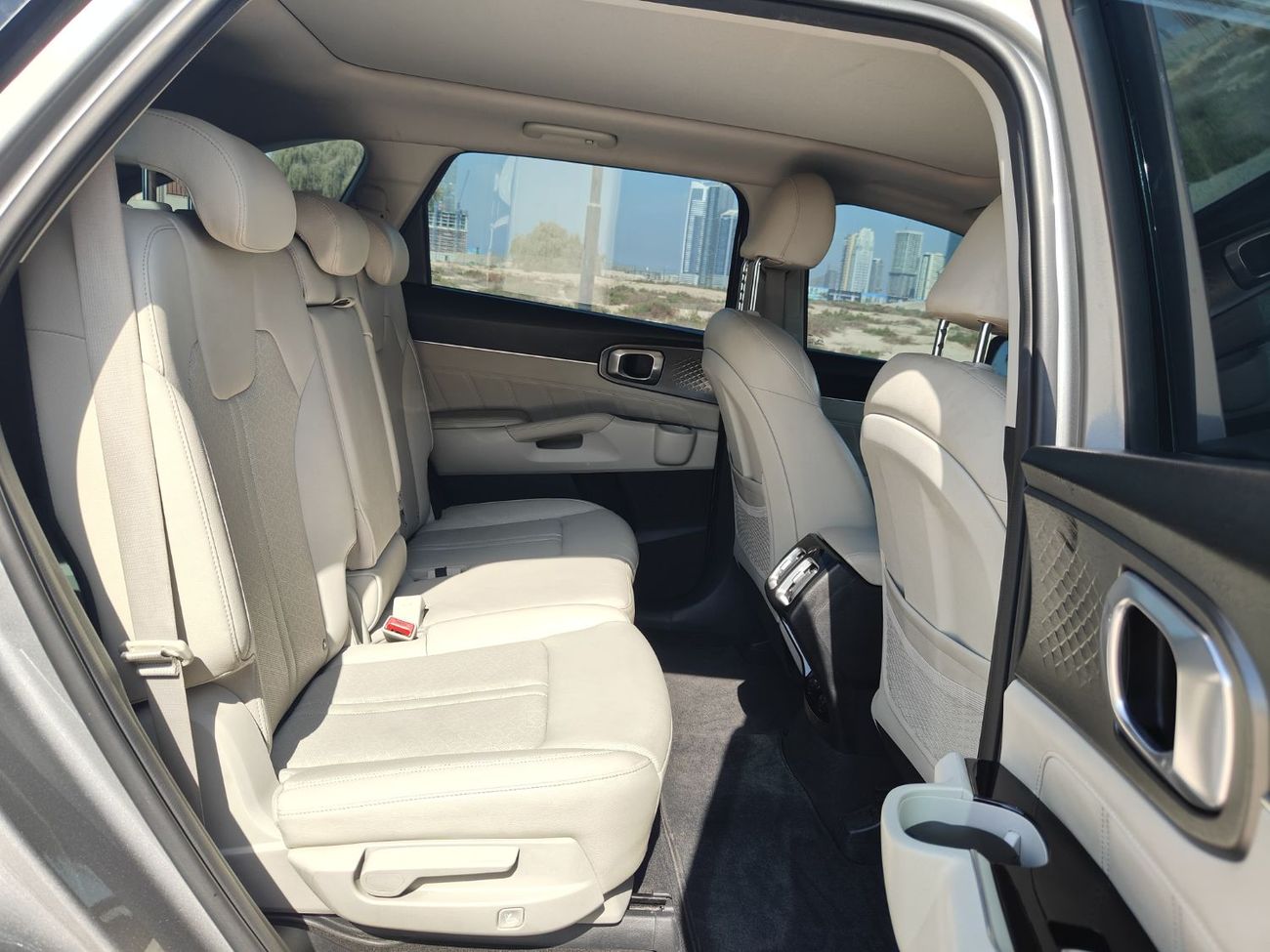 Kia Sorento 2.5L LX (RWD)