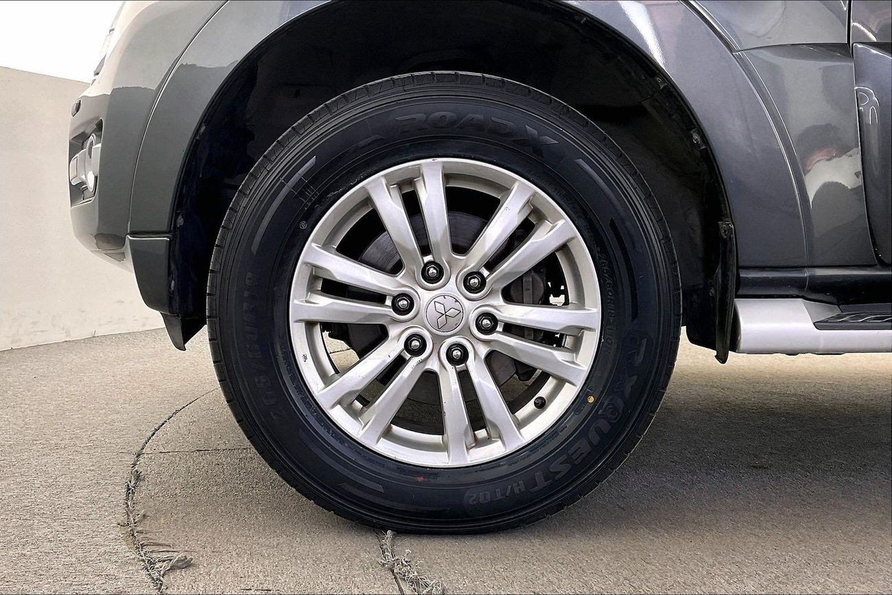 Mitsubishi Pajero GLS Highline | Carnival Sale • UP TO AED 20,000 OFF | Guaranteed Warranty | 0 Down Payment