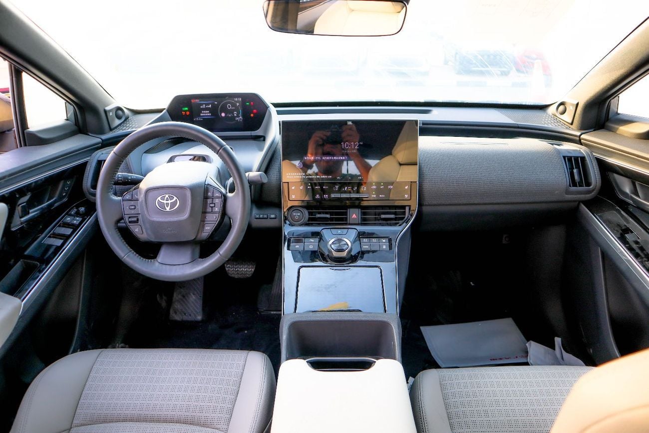Toyota bZ4X PRO Toyota bZ4X 2024 – Full Option (Electric)
