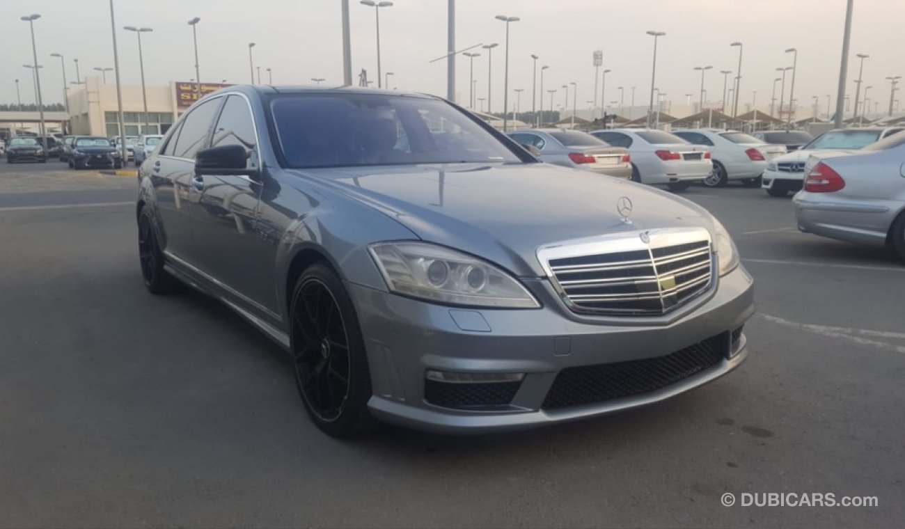 مرسيدس بنز S 500 مرسيدس S500 موديل 2006 خليجي السياره بحاله ممتازه من الداخل والخارج فل اوبشن بانوراما السياره بحالهم