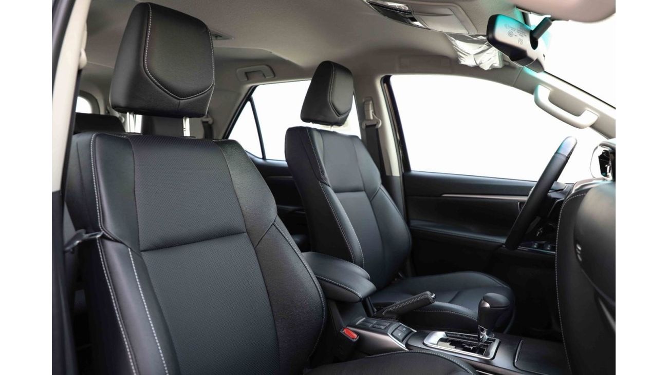 Toyota Fortuner 2024 Toyota Fortuner 4.0 4x4 HI - Platinum White Pearl inside Black | Export Only