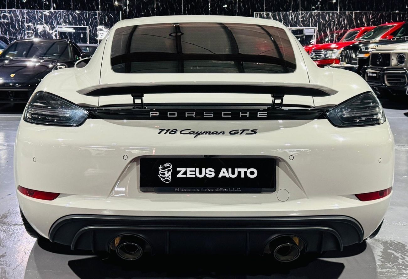 Porsche 718 Cayman GTS 4.0L A/T