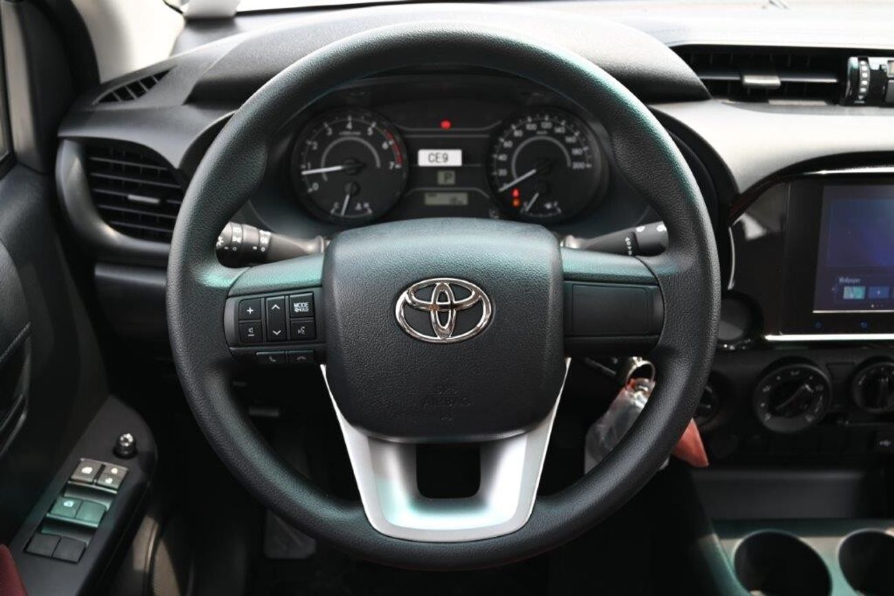 Toyota Hilux Double Cabin DLX-G 2.7L 4WD Automatic