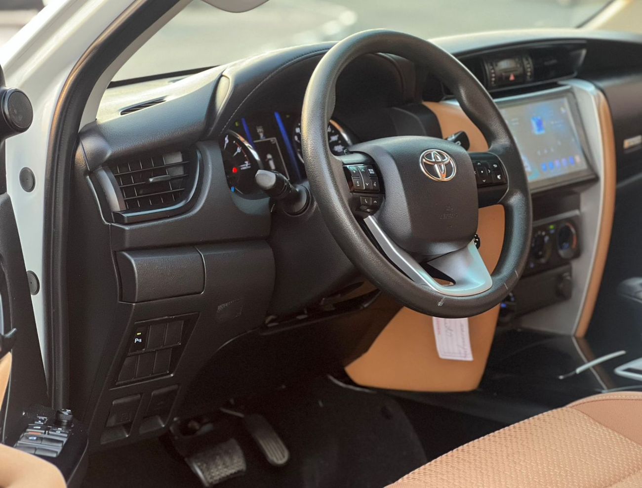 Toyota Fortuner 2019 Toyota Fortuner EXR 2.7 L V4 -AWD 4x4 - Rear CAM & Sensor - Cruise Control -  71000 km