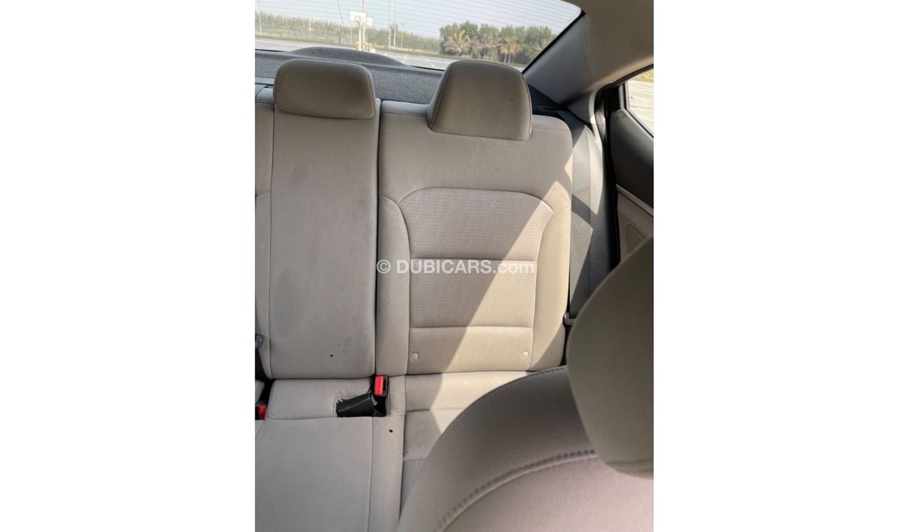 هيونداي إلانترا GL هاي