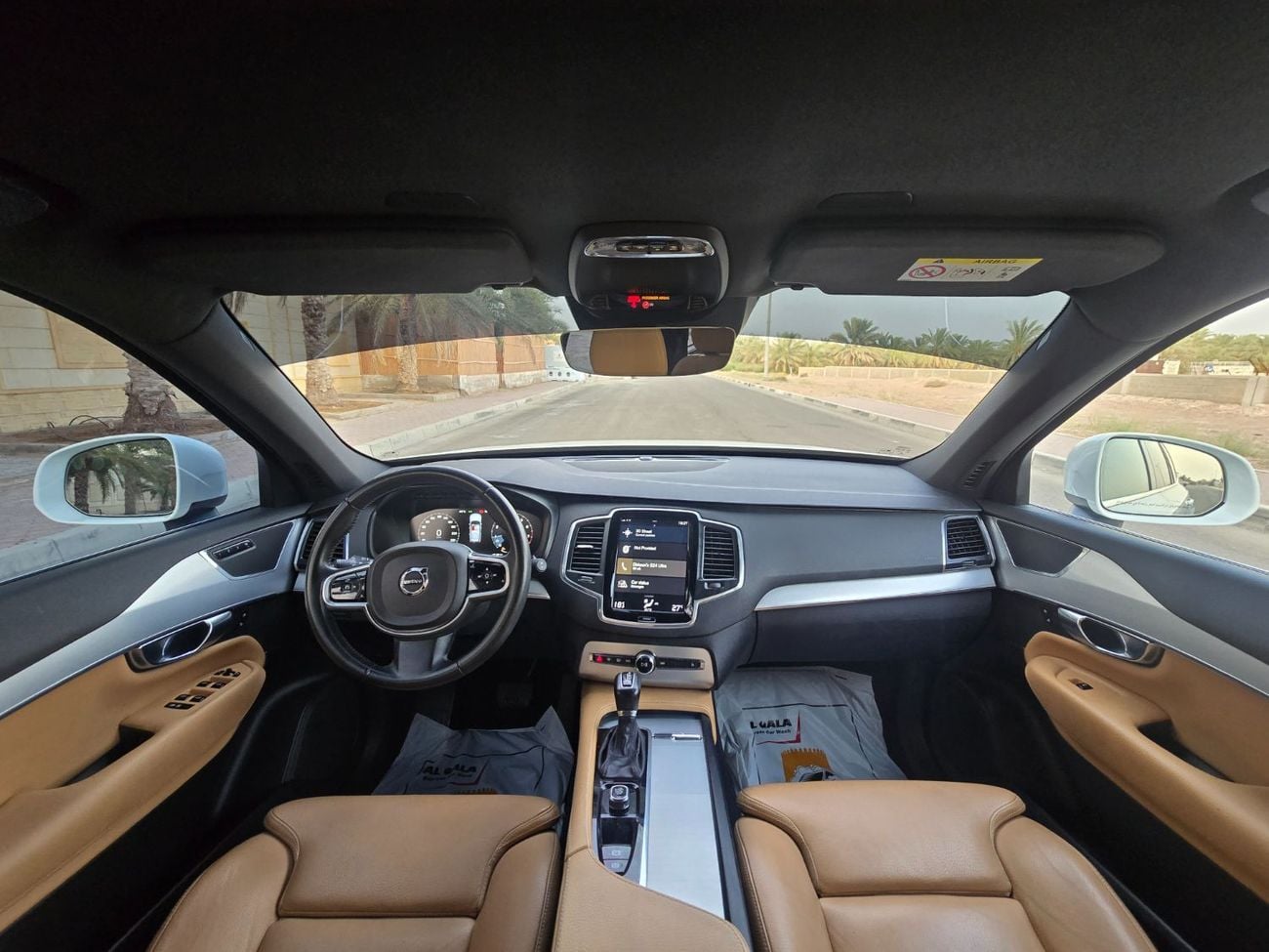 فولفو XC 90 MOMENTUM
