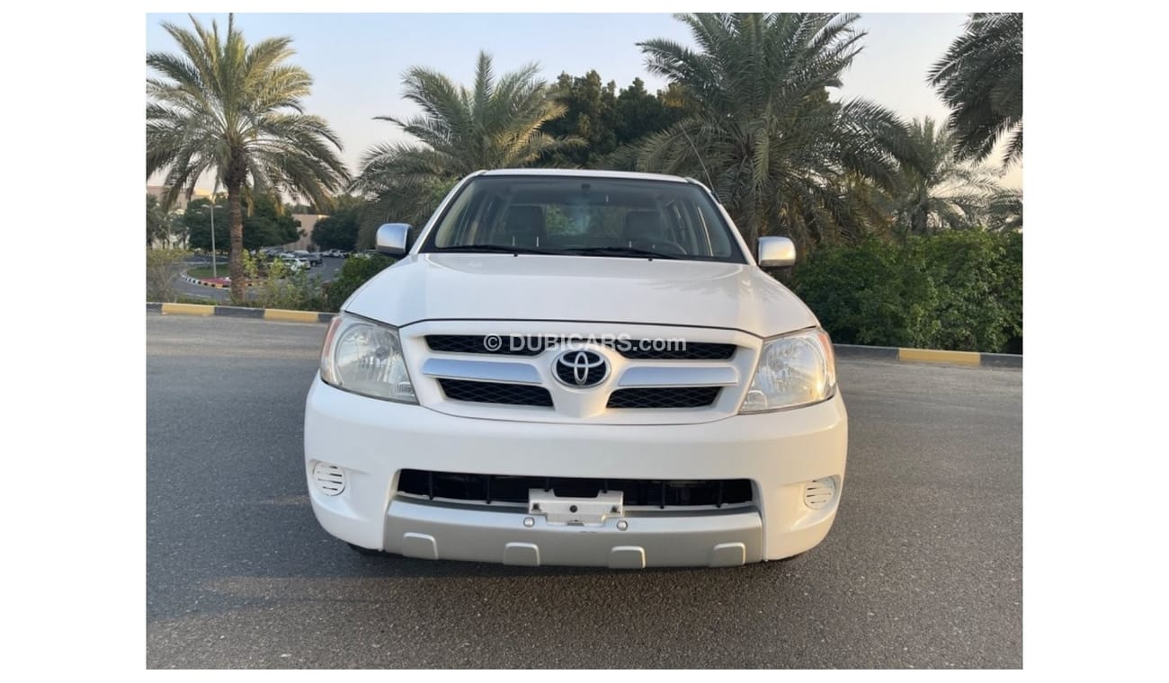 Toyota Hilux Toyota Hilux model 2008 GCC Excellent Conditio