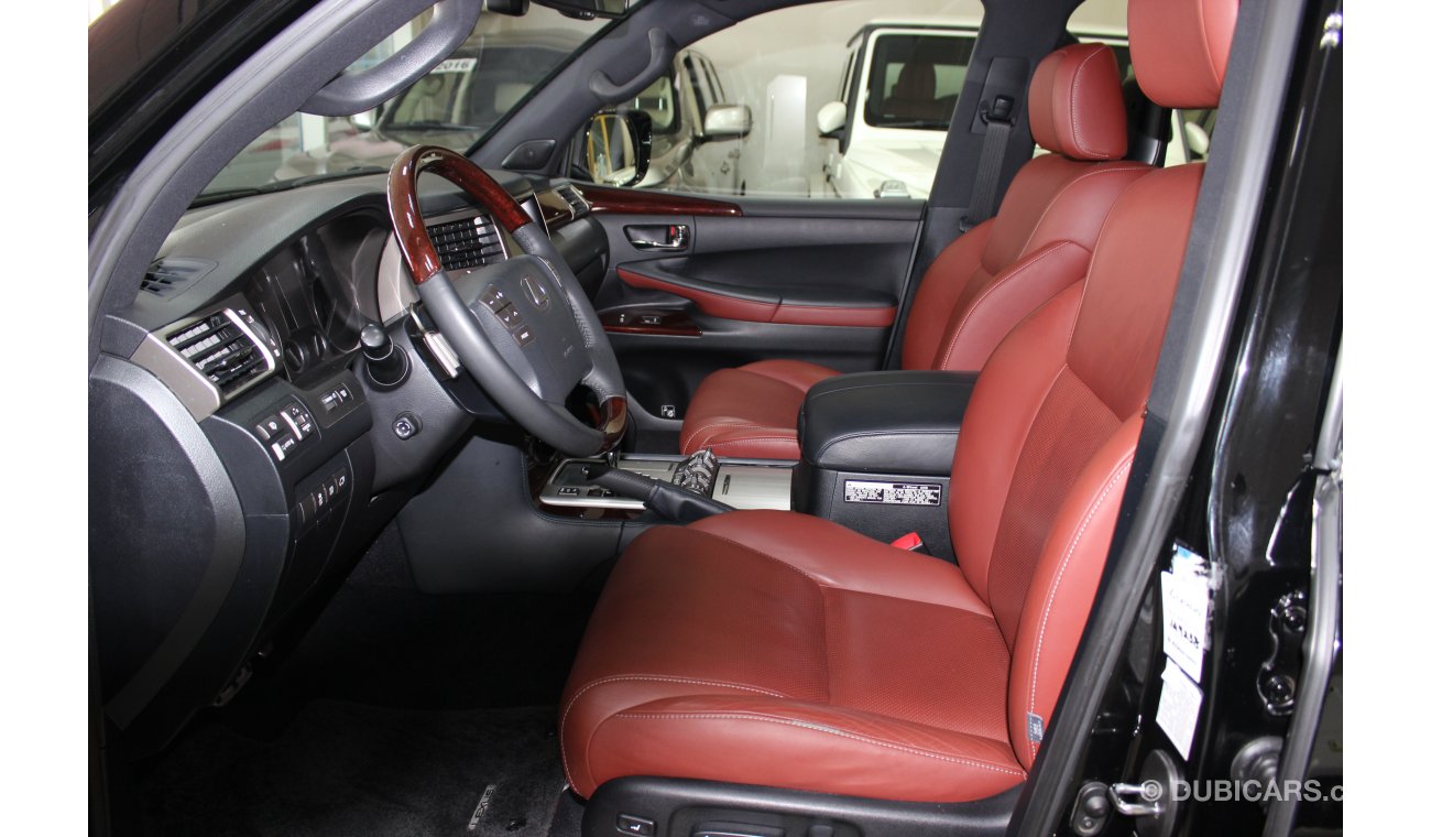 Lexus LX570 (2014)