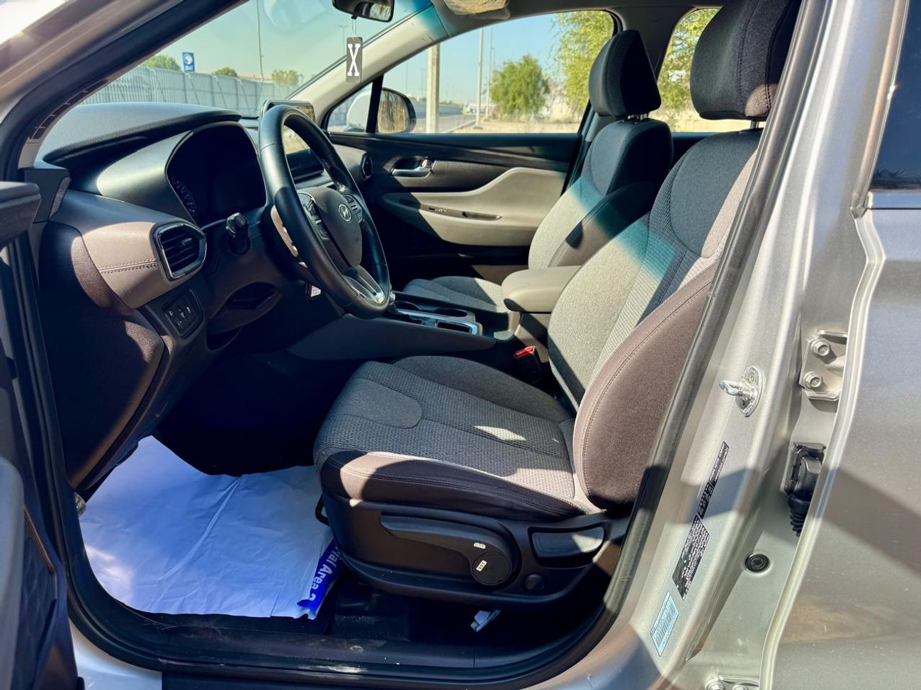 Hyundai Santa Fe GL 2.4L 860-Monthly l GCC l Cruise, Camera, 7 Seater l Accident Free