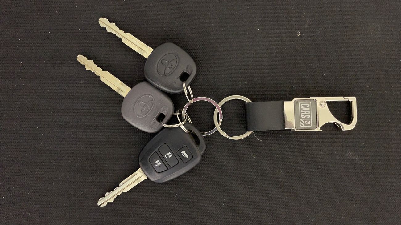 تويوتا يارس SE 1.5 | بدون دفعة مقدمة | اختبار القيادة في المنزل