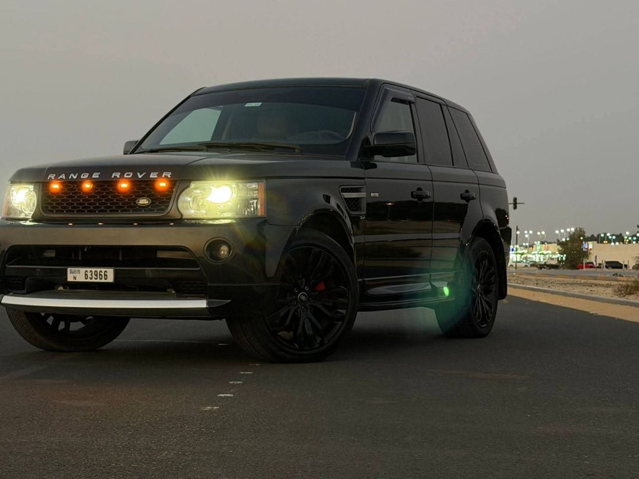 Land Rover Range Rover Sport Gcc specs converted to 2013