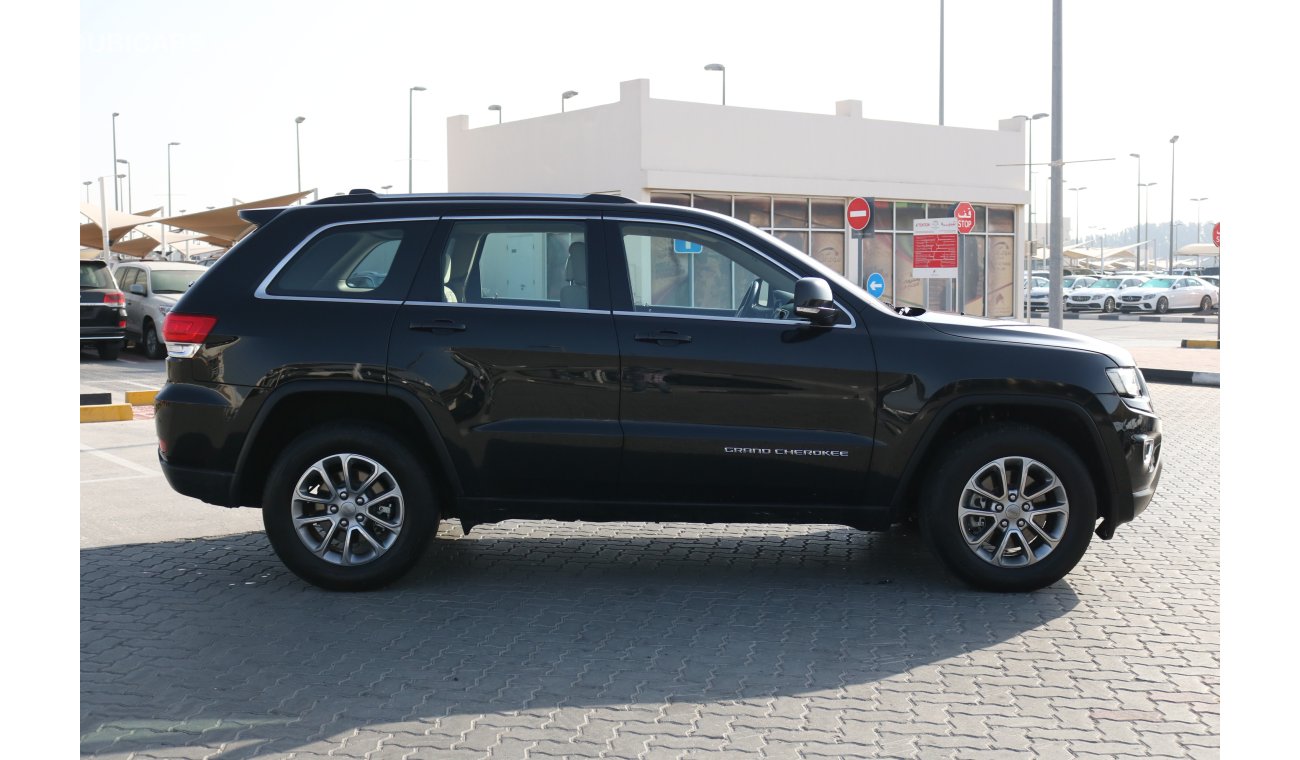 جيب جراند شيروكي LAREDO 4X4 WM SUV WITH GCC SPECS