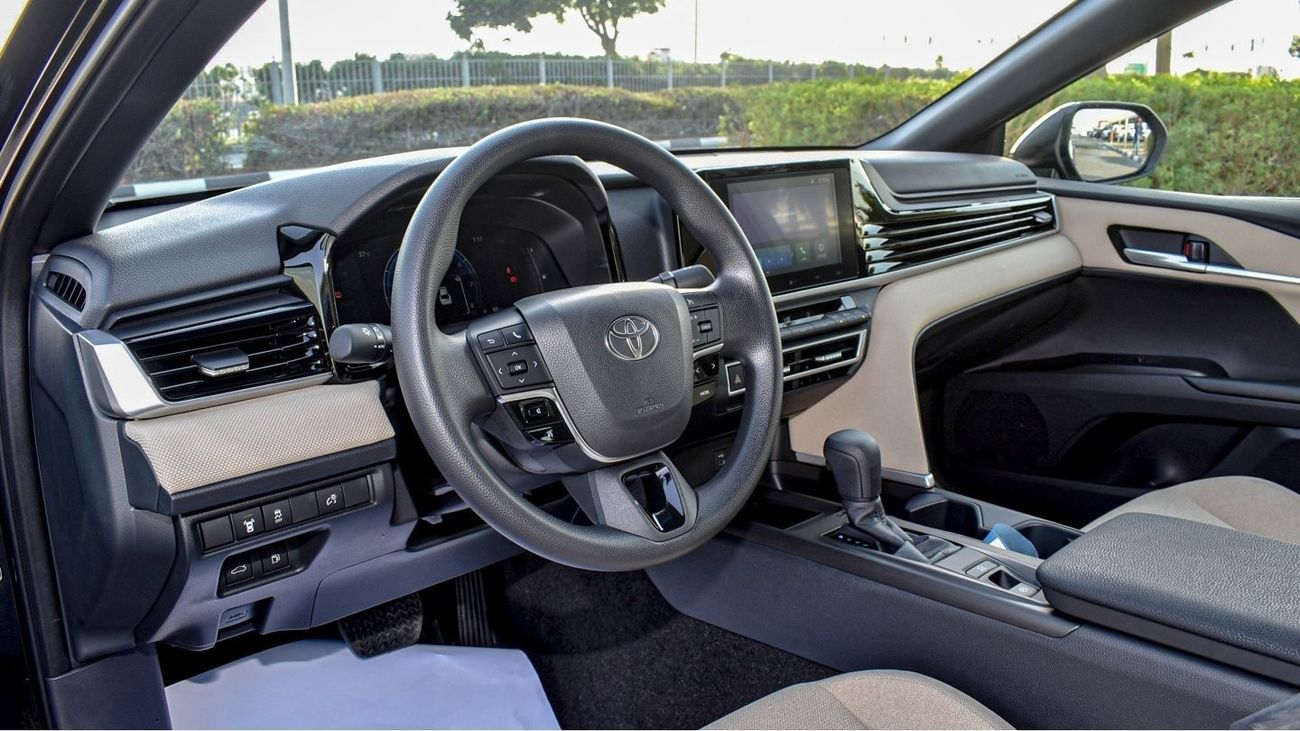 تويوتا كامري 2.5L Petrol