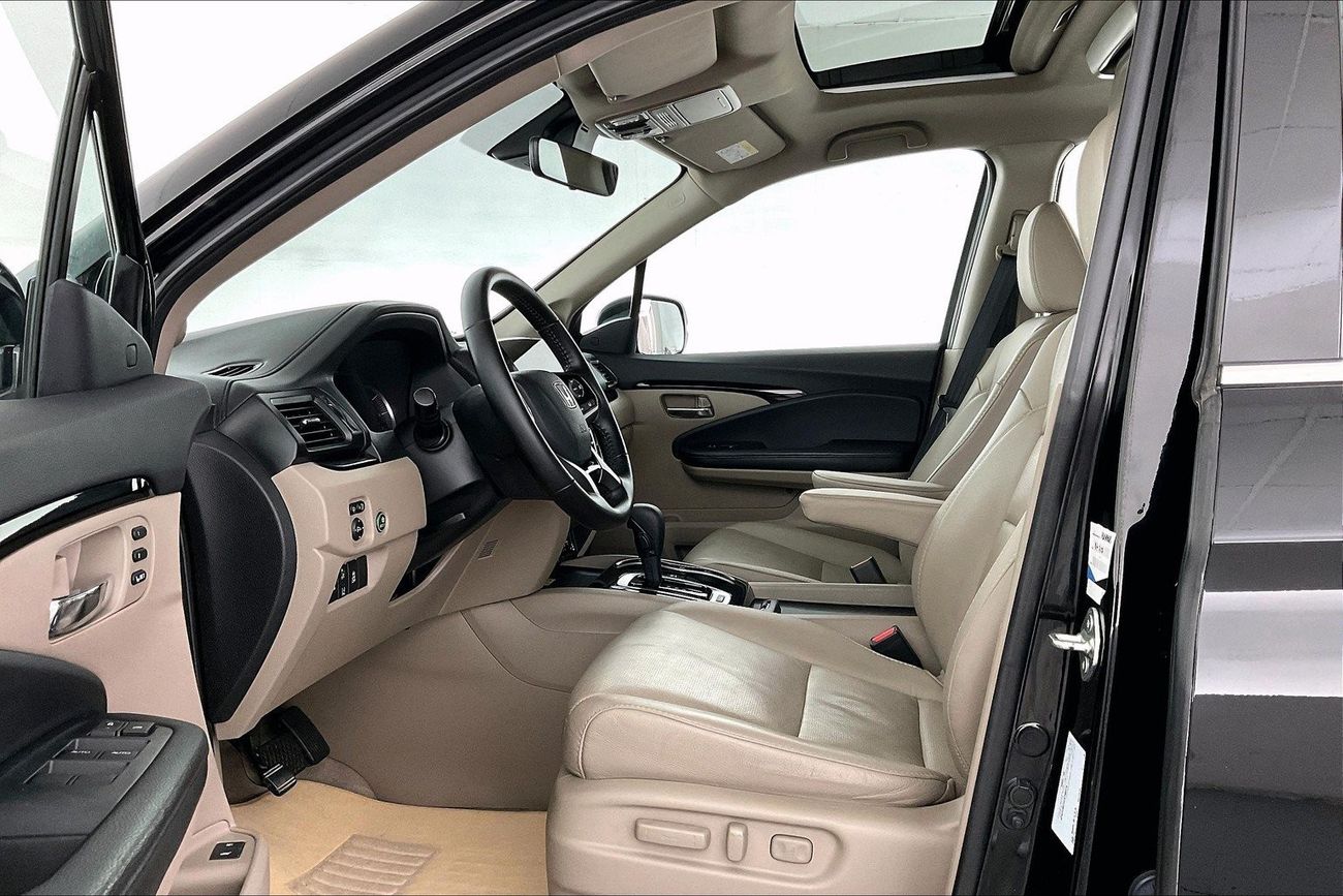 Renault Duster PE | 1 year free warranty | 0 Down Payment