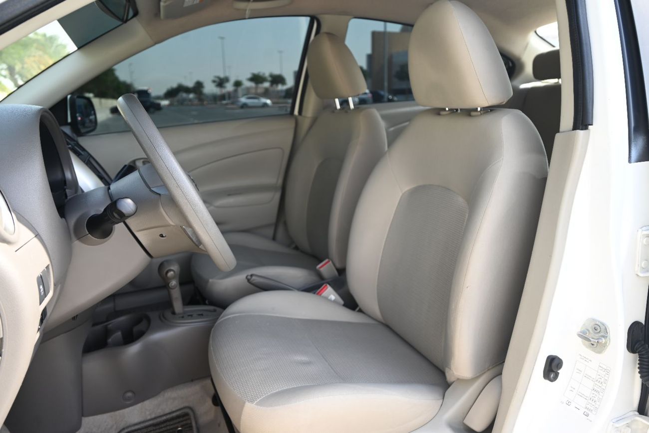 Nissan Sunny 445 AED - APPLE CARPLAY - LOW MILEAGE - NISSAN SUNNY SV 1.6L GCC SPECS - WELL MAINTAINED