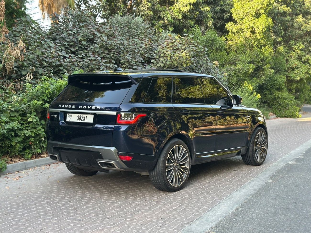 لاند روفر رينج روفر سبورت 2020 SV HSE | Diesel | Full Option | 53,000 KM | Navy Blue | Perfect Condition