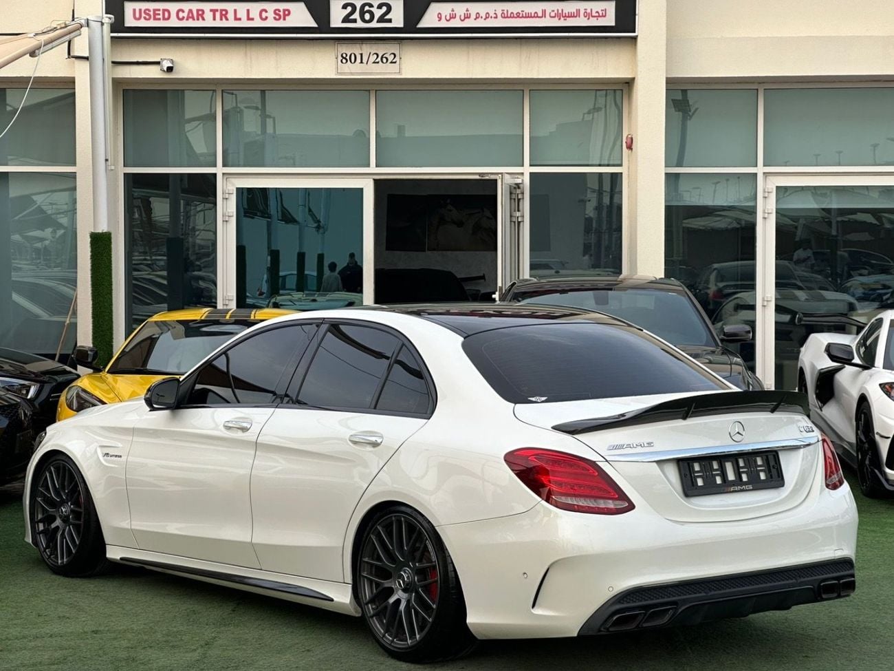 Mercedes-Benz C 63S AMG Std 4.0L (5 Seater)