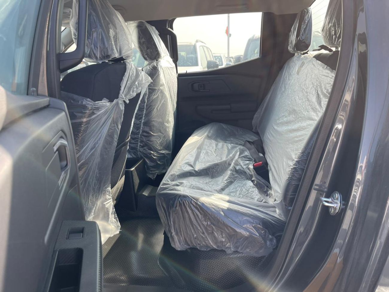 Mitsubishi L200 Mitsubishi L200 2.4L DIESEL D.CABIN 4X4 MT 2026