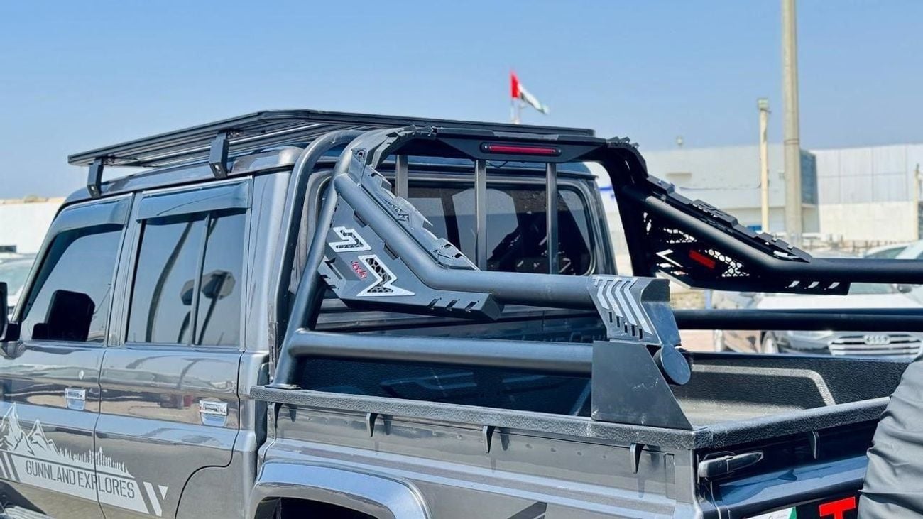 تويوتا لاند كروزر بيك آب -
