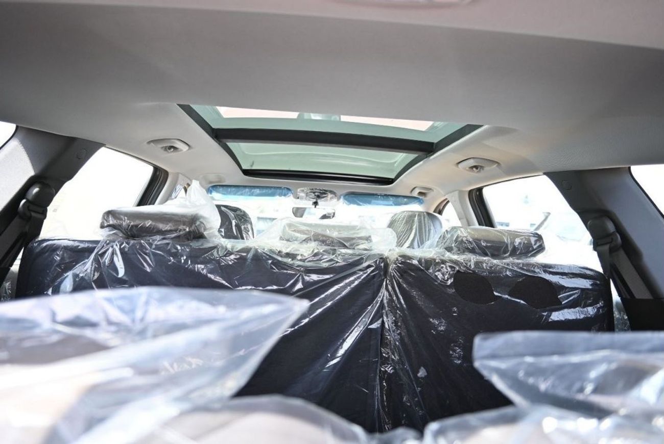 هيونداي سانتا في هيونداي سانتا في 2.5 لتر بنزين ، دفع رباعي ، دفع أمامي ، 5 أبواب ، مقاعد كهربائية أمامية ، سقف بانور