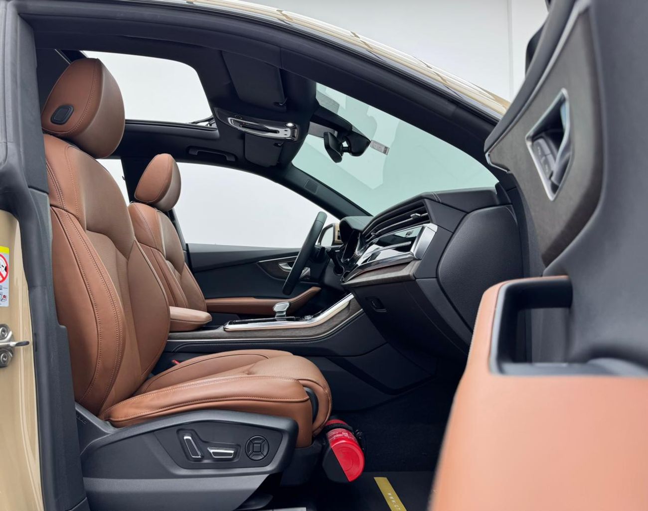 أودي Q8 55 TFSI quattro (340 HP) 2024 Audi Q8 55 TFSI Quattro S-line, 2027 Audi Warranty and Service Pack, G