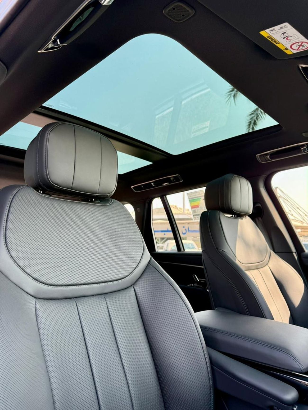 Land Rover Range Rover SE P360 3.0L RANGE ROVER VOGUE SE P360 | BRAND NEW | MODEL: 2025 | GCC SPECS | 5 YEARS WARRANTY AND