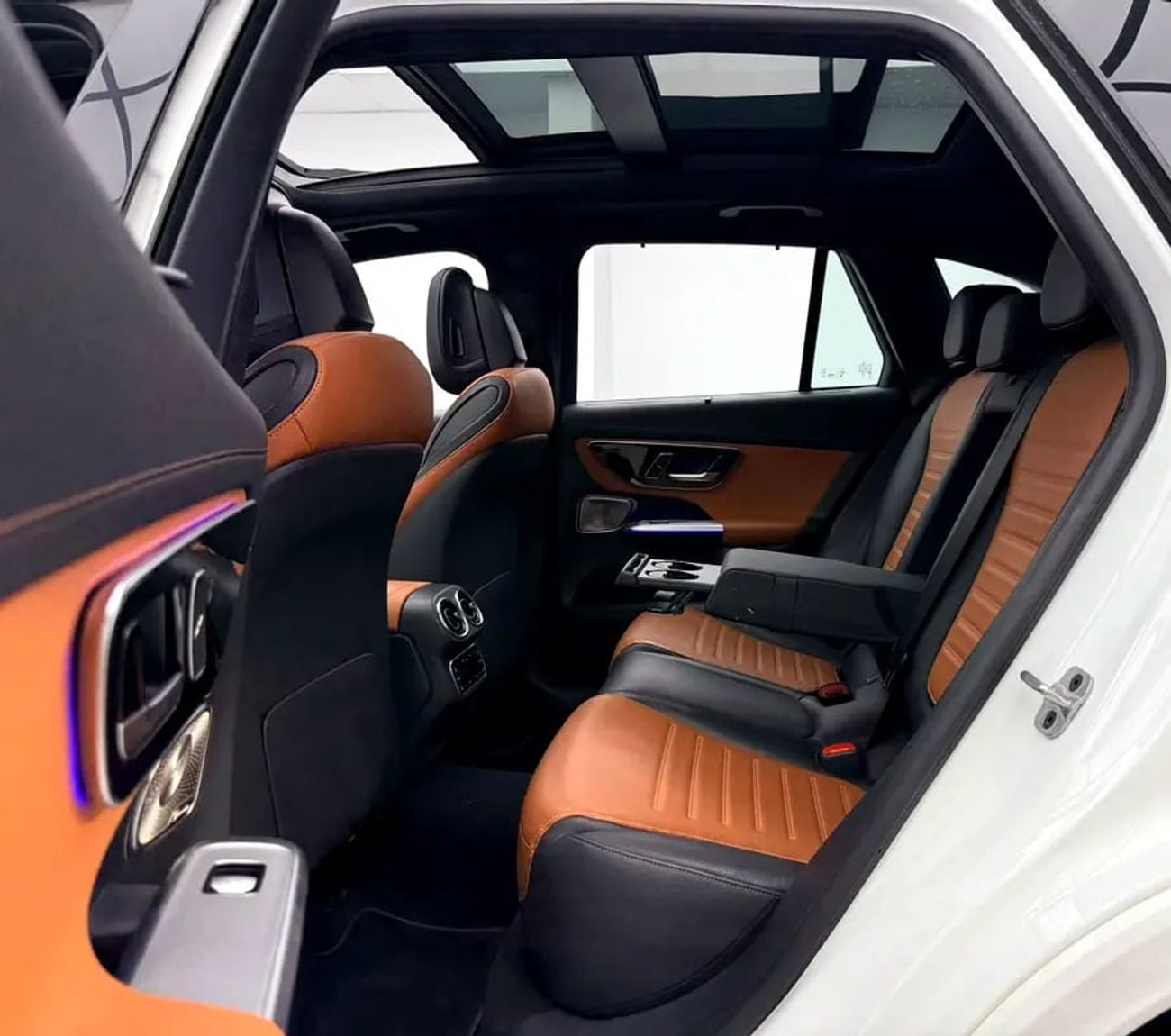 Mercedes Benz GLC 300 4MATIC GLC300 4MATIC, MB Warranty + Service Pack, Full MB Service History, GCC