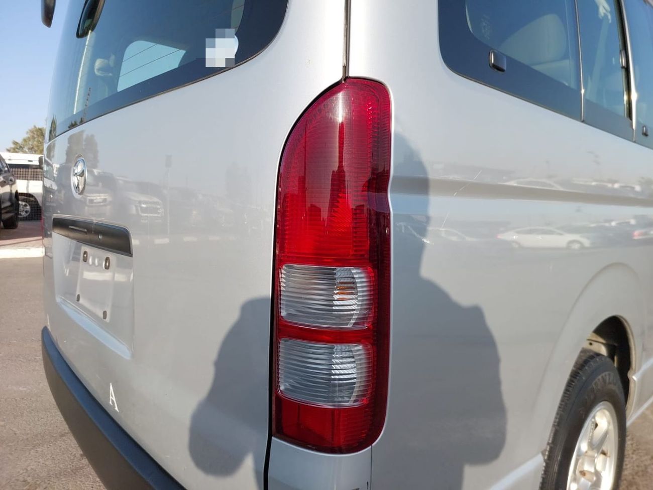 Toyota Hiace TOYOTA HIACE COMMUTER VAN RHD 2013 MODEL 2.7 L PETROL AUTOMATIC(PM32888)