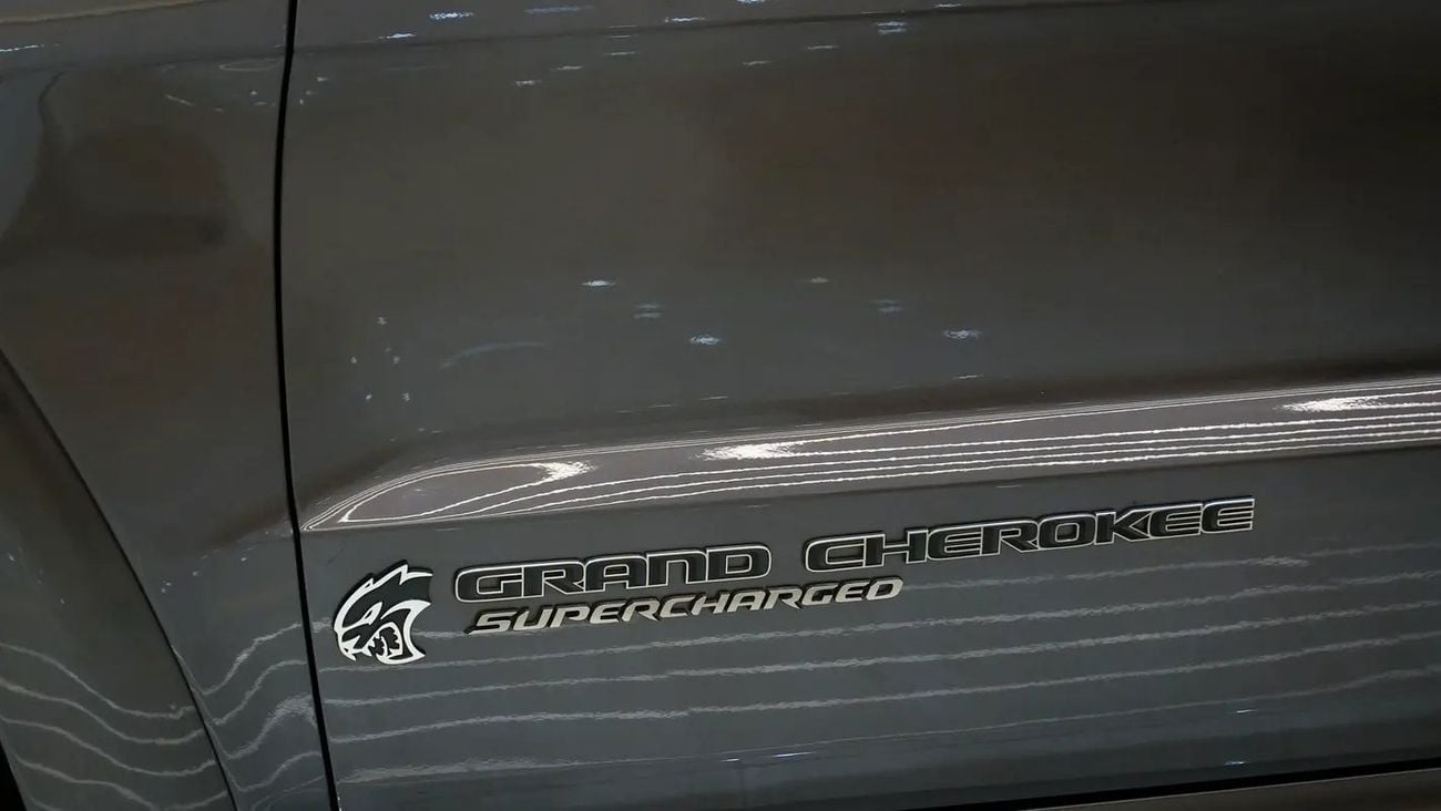 Jeep Grand Cherokee TRACKHAWK / GCC Spec