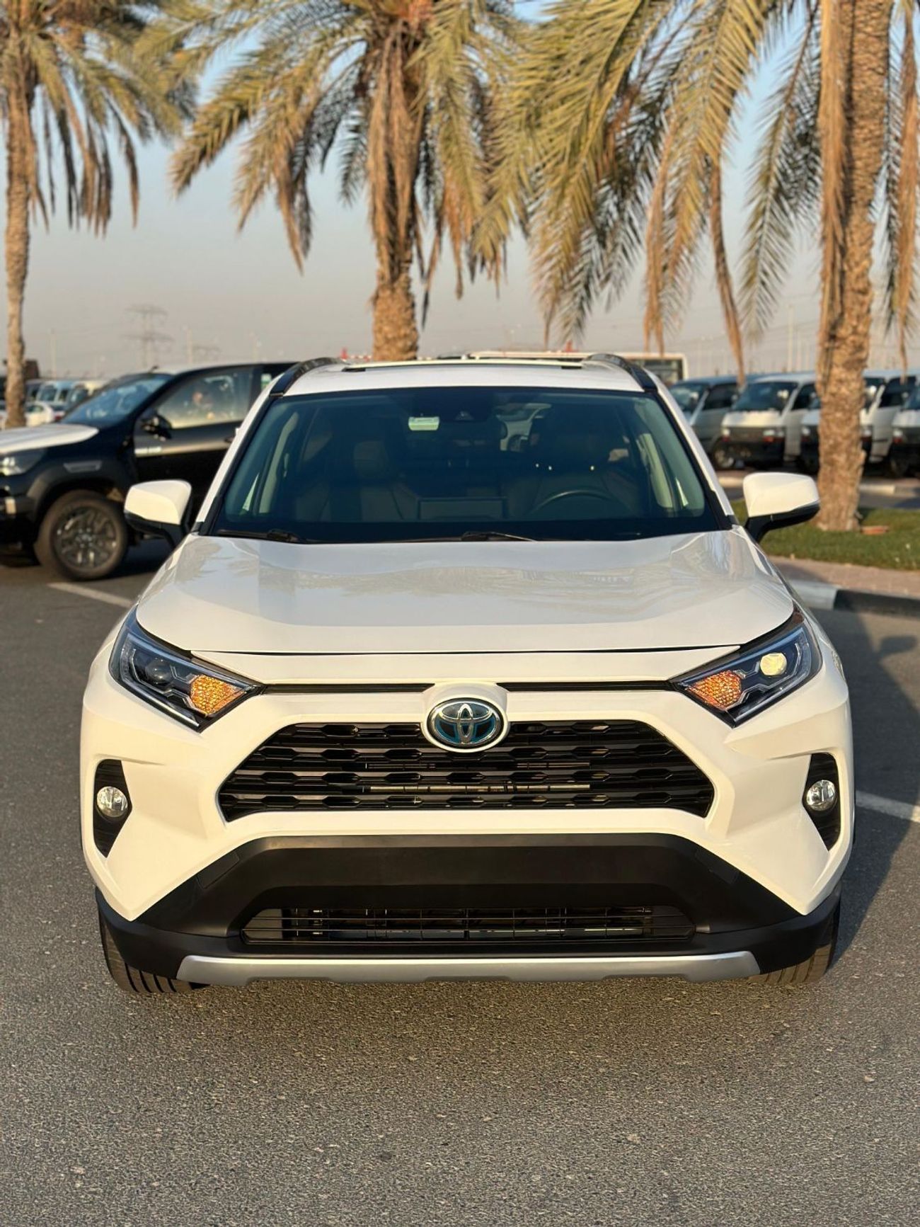 Toyota RAV4 XLE TOYOTA RAV 4 2020 HYBRID