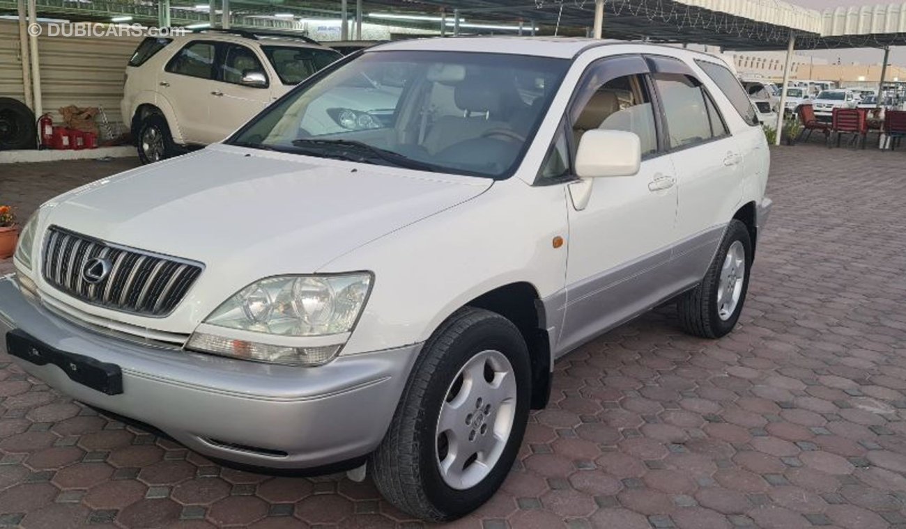 Lexus RX 300 لكزس ار اكس 300 موديل 2001 خليجية بحالة جيدة جدا  سوق سيارات عجمان معرض الصحراء لتجارة السيارات رقم 