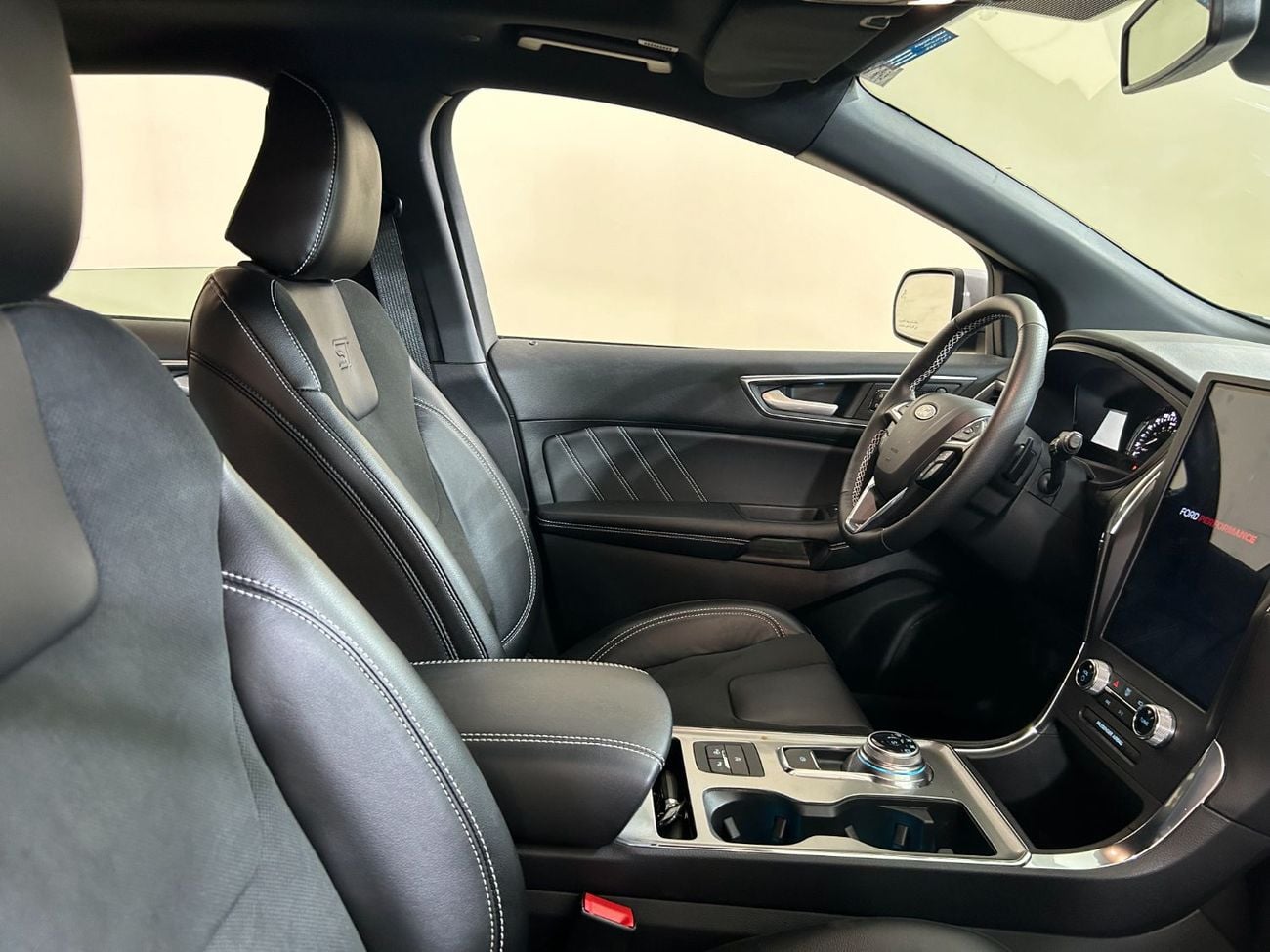 Ford Edge ST SST422 / FEE Insurance + Registration/ AL TAYER MOTORS AL QOUZ SHOWROOM