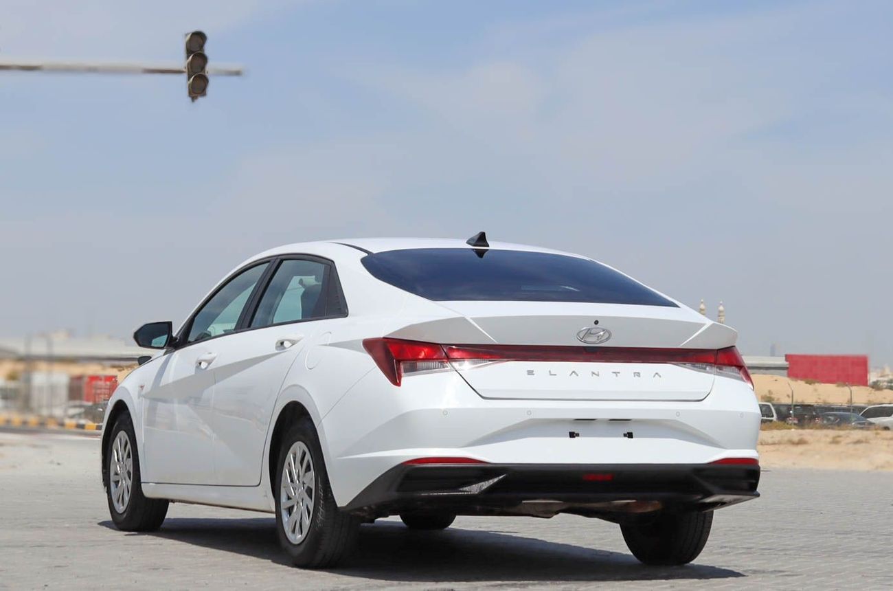 هيونداي إلانترا Smart 1.6L Hyundai Elantra 2021 GCC 1.6 L accident-free,  in excellent condition, 769 P.M