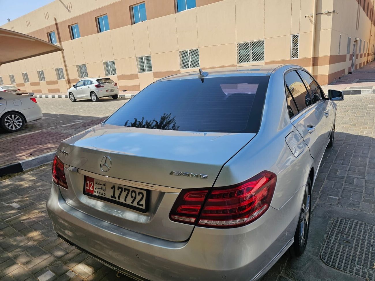 مرسيدس بنز E200 Mercedes E200