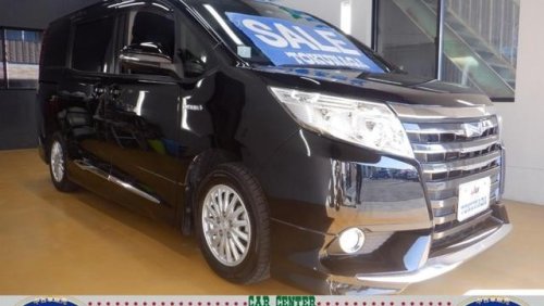 Toyota Noah ZWR80G