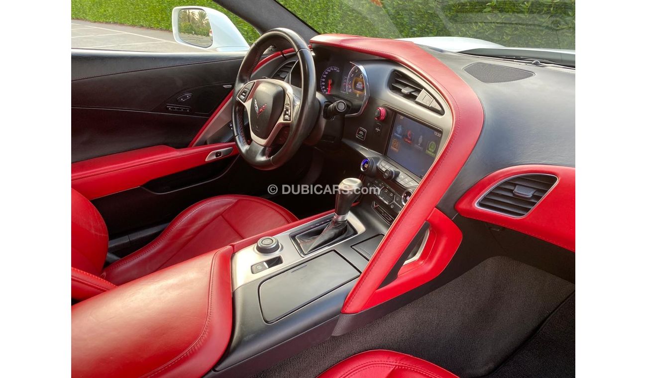Chevrolet Corvette Z51 CHEVROLET CORVETTE C7 GCC 2014 FULL OPTION