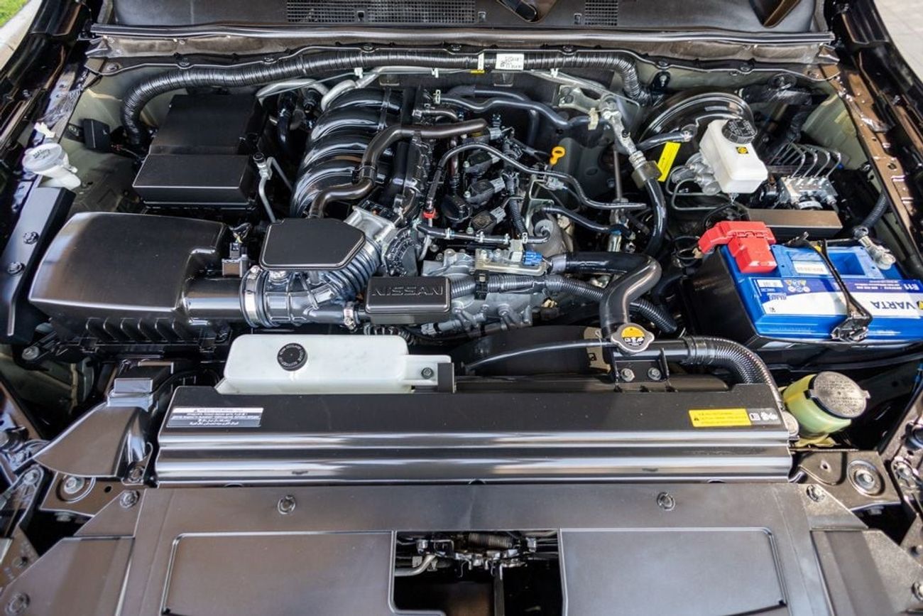 نيسان إكستيرا Titanium 2.5L AWD Nissan X-Terra Titanium 2022 GCC under Warranty with Flexible Down-Payment.