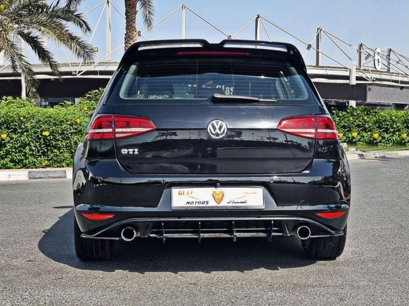 Volkswagen Golf GTI GTI 2L-V4-GCC-Excellent Condition - warranty