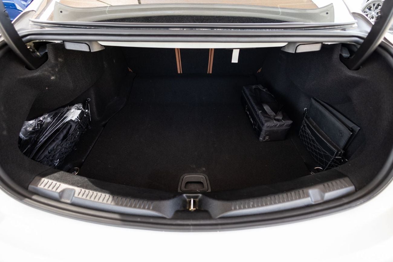 Mercedes-Benz E 200 Coupe AMG