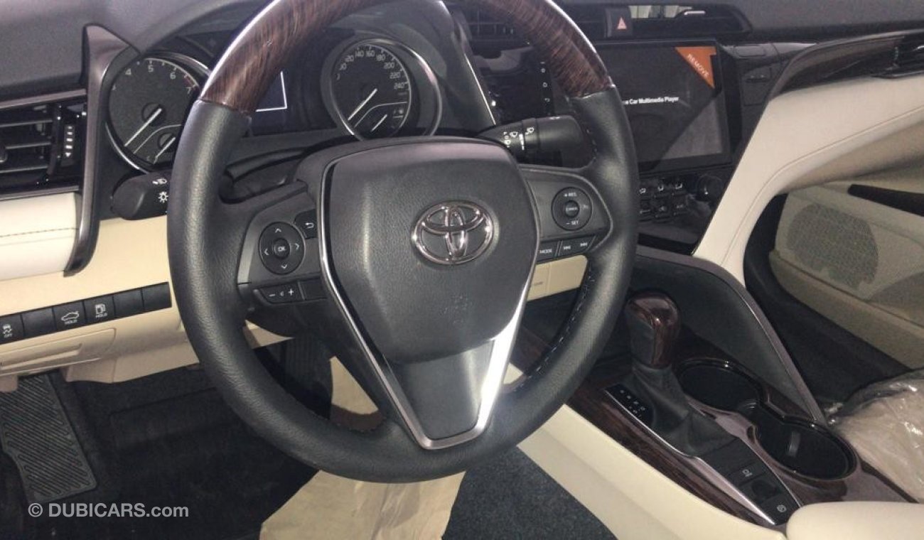 Toyota Camry 2.5L 2019 LE