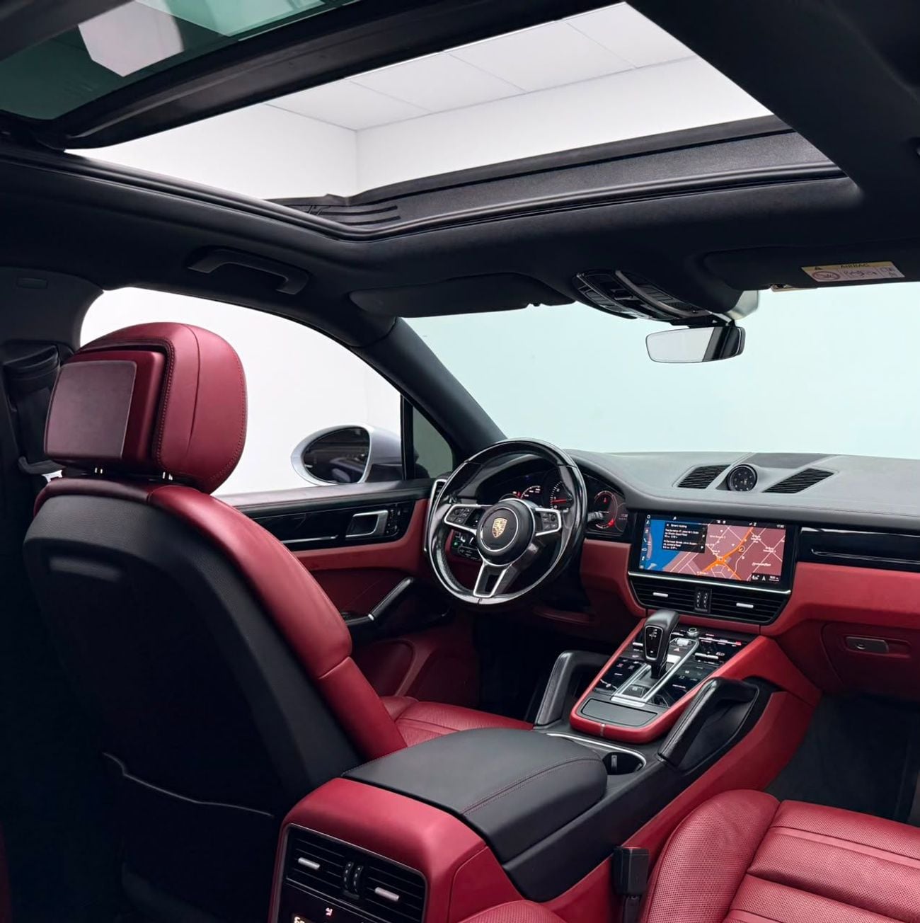 Porsche Cayenne 2019 Porsche Cayenne, Warranty, Full Porsche Service History, Fully Loaded, GCC
