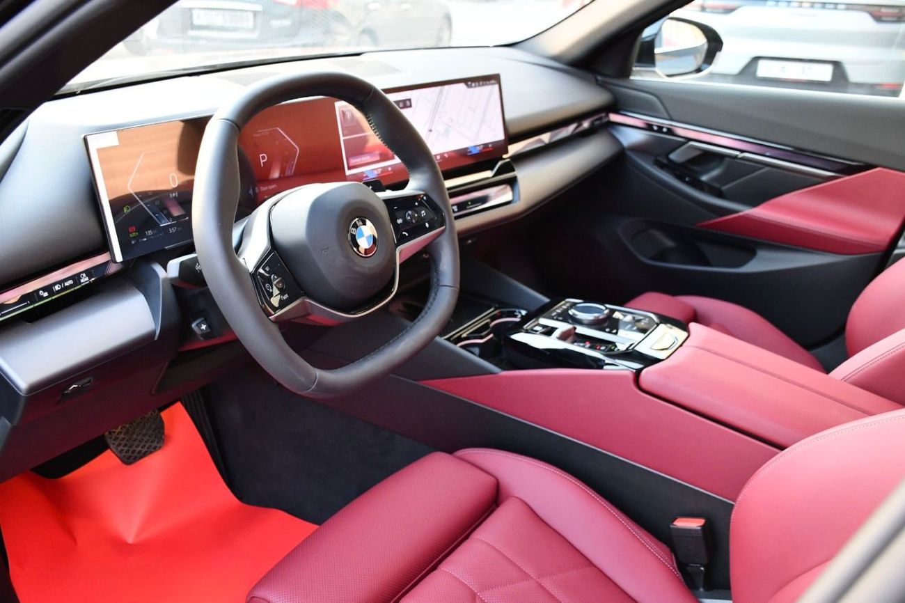 بي أم دبليو 520i BMW 520i Luxury gcc 2026